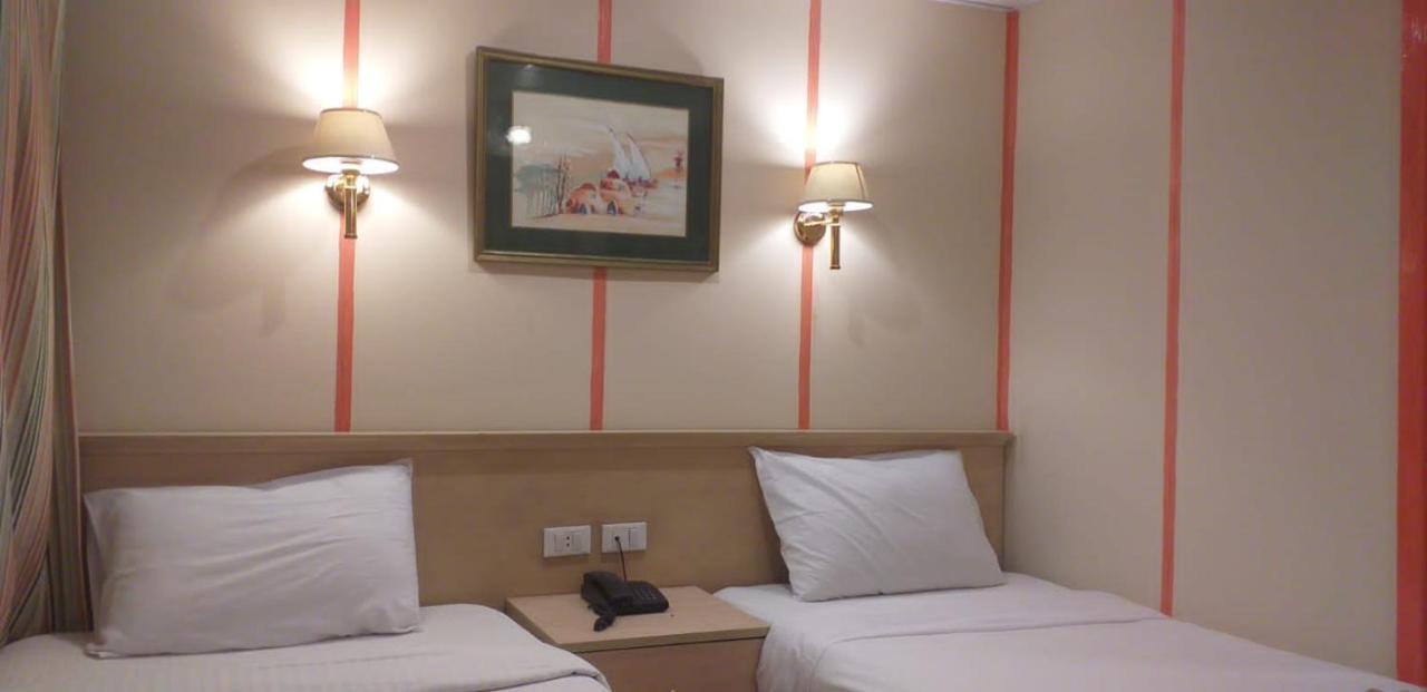 Hotel Ship Queen Isis Elminya Minia Exterior foto