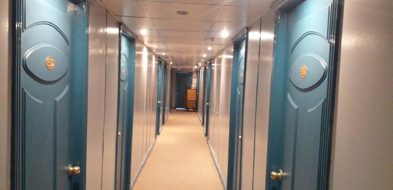 Hotel Ship Queen Isis Elminya Minia Exterior foto