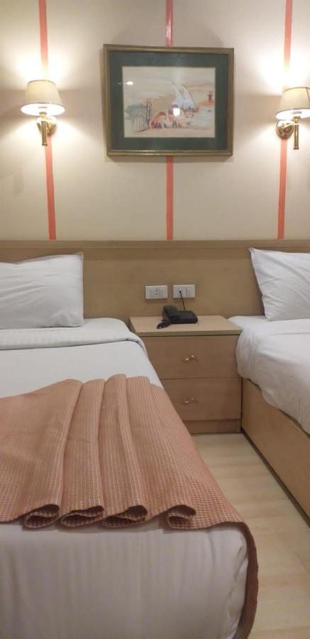 Hotel Ship Queen Isis Elminya Minia Exterior foto