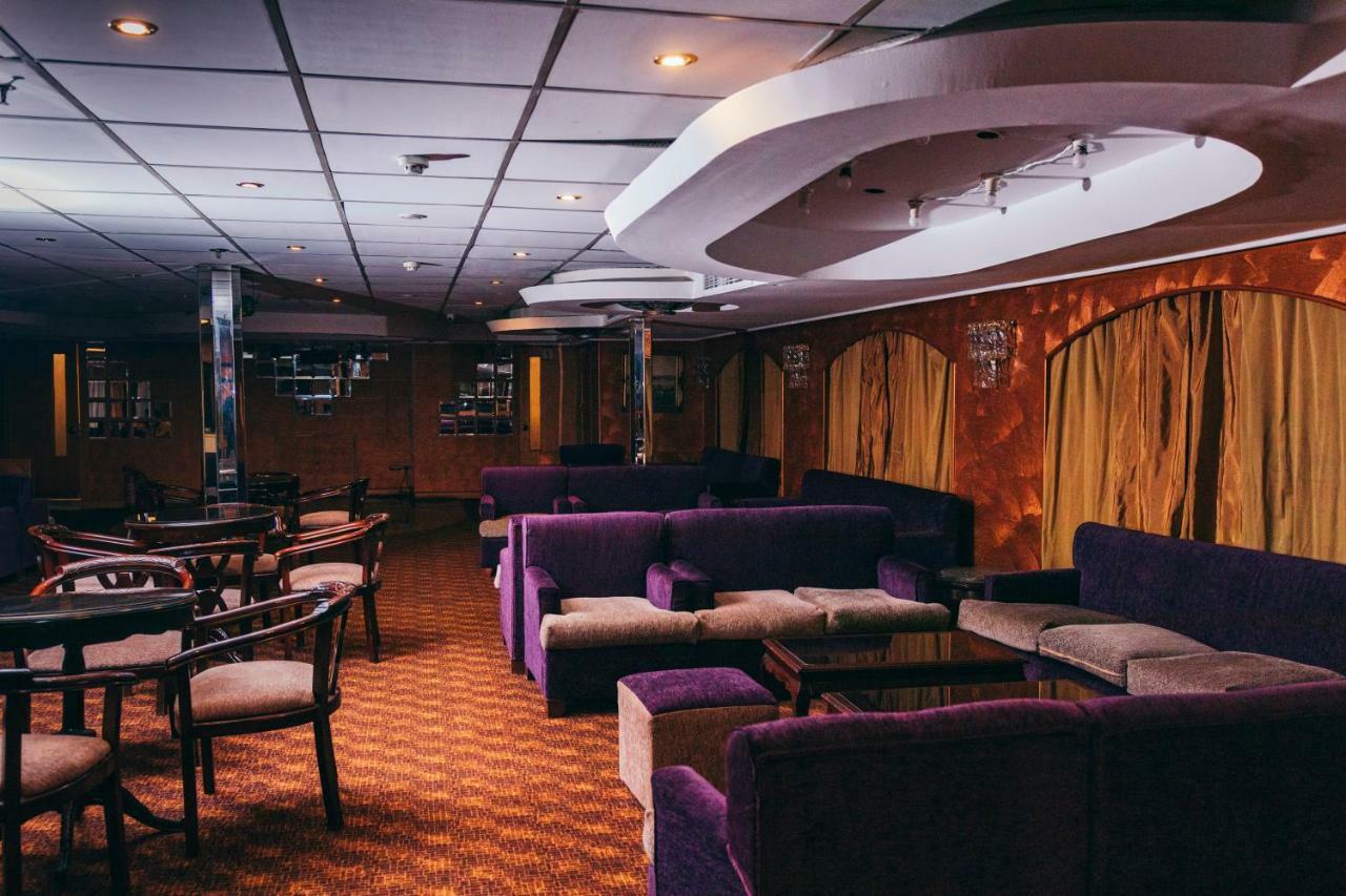Hotel Ship Queen Isis Elminya Minia Exterior foto